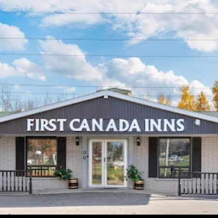 First Canada Hotel Cornwall Hwy 401 On Extérieur photo