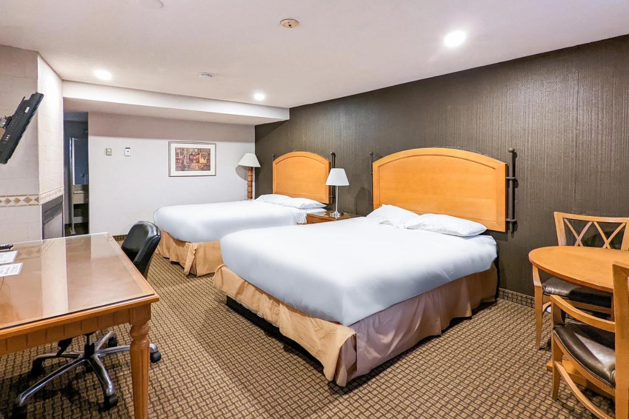 First Canada Hotel Cornwall Hwy 401 On Extérieur photo