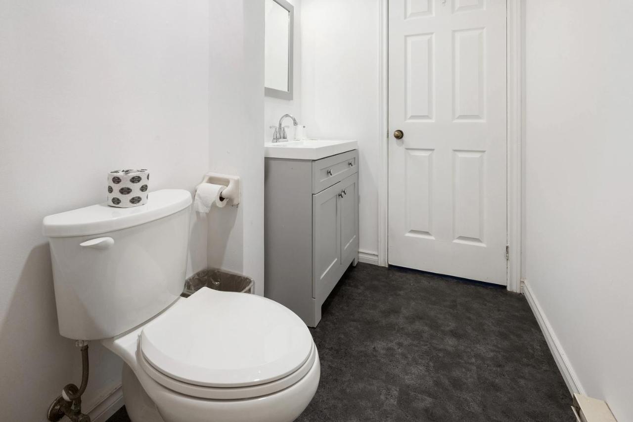 First Canada Hotel Cornwall Hwy 401 On Extérieur photo