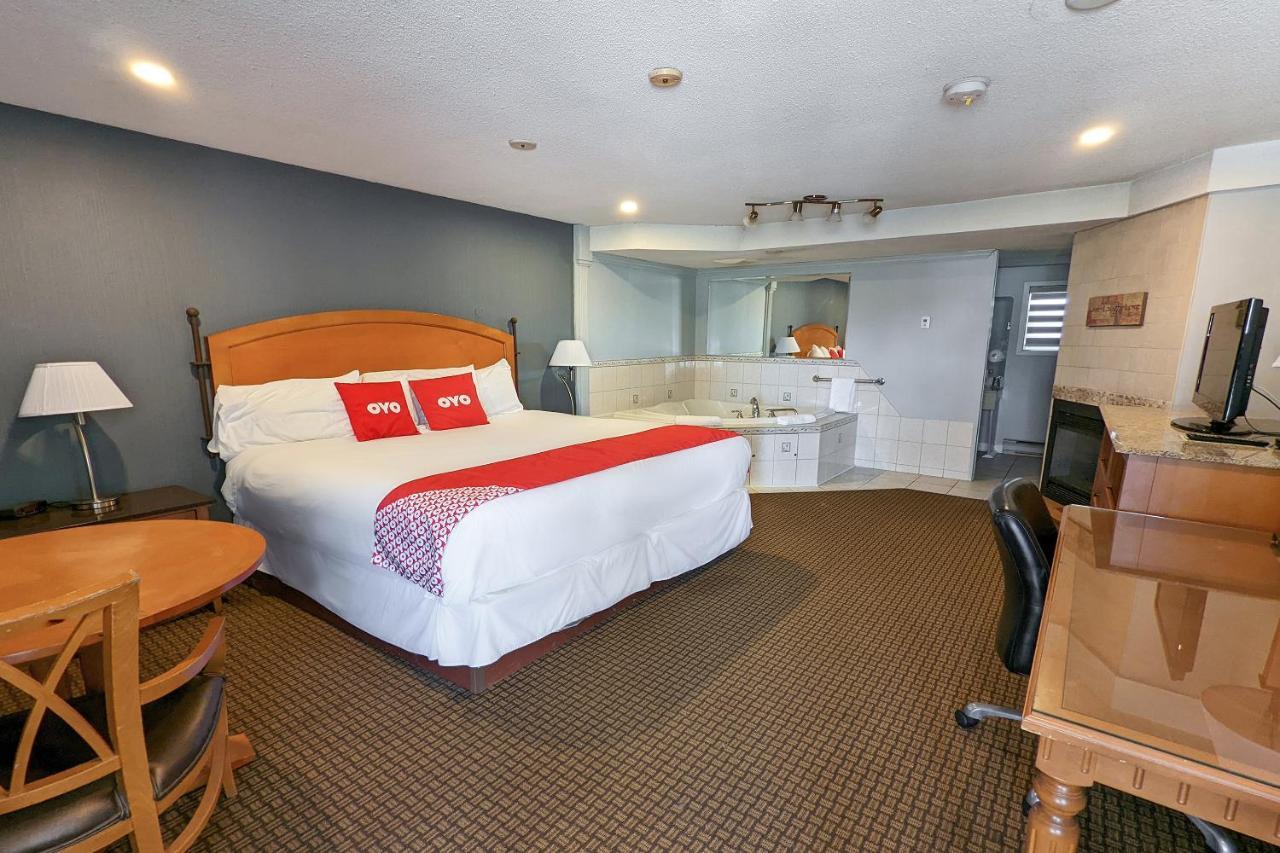 First Canada Hotel Cornwall Hwy 401 On Extérieur photo